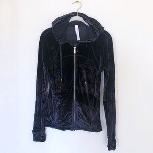 Lululemon Black crushed velvet hoodie Size 8